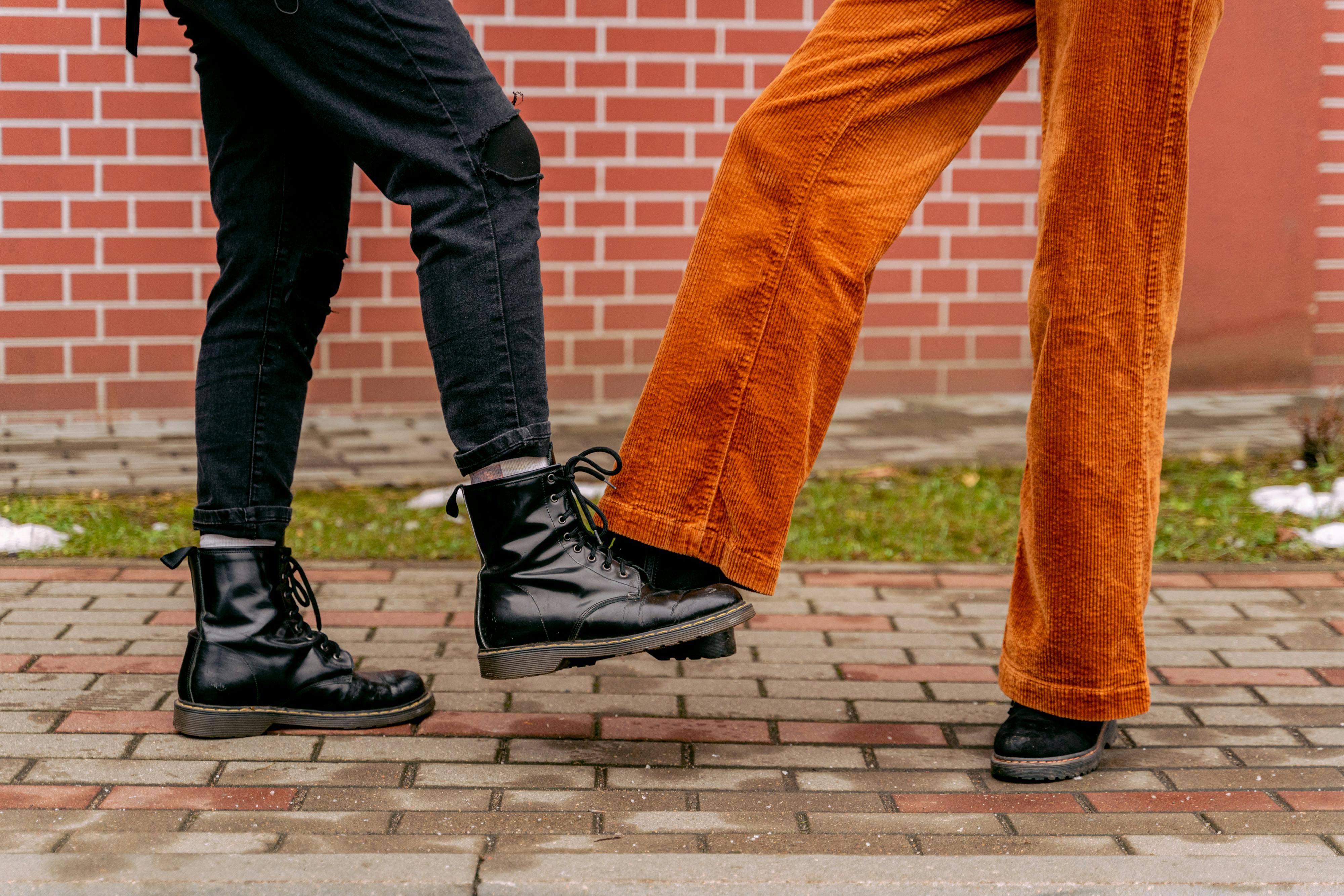 Classic five-pocket styling